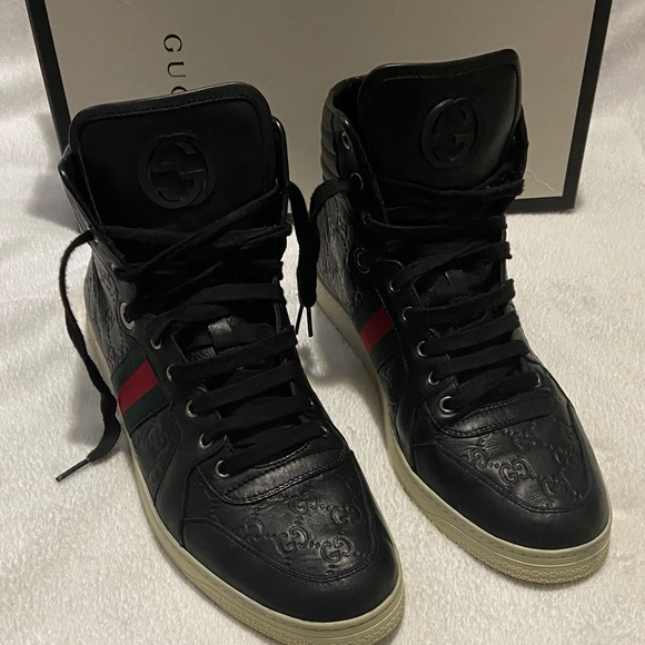 Gucci Other - Gucci Black Leather Sneakers with Red and Green Stripe
